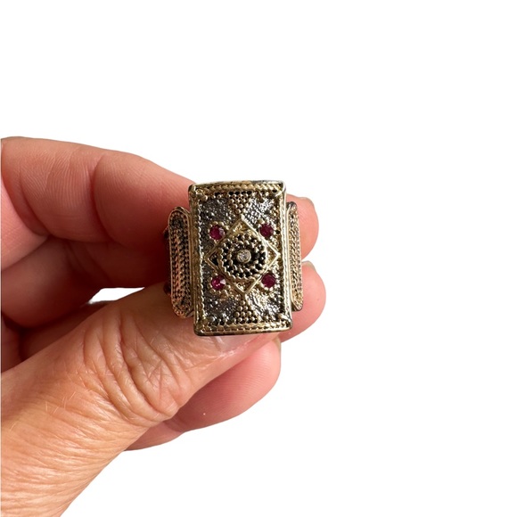 Antique Gold Retro Rectangular Ring - Picture 2 of 4